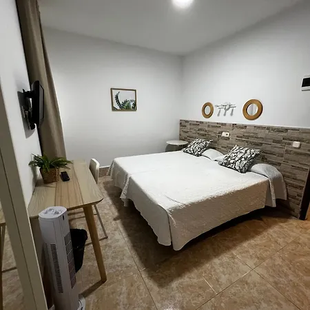 Hostel Residencia Cardona *