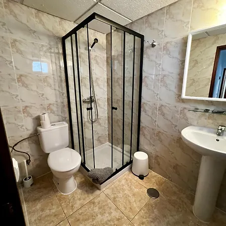 Residencia Cardona Hostel