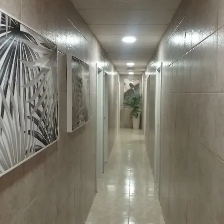 Residencia Cardona Hostel