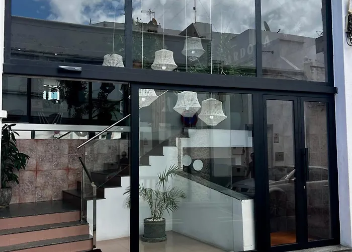 Residencia Cardona Auberge de jeunesse *