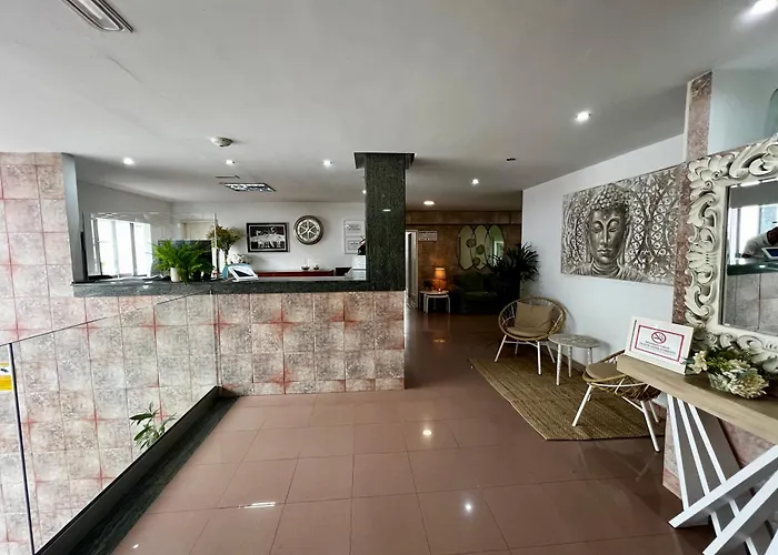 Auberge de jeunesse Residencia Cardona *