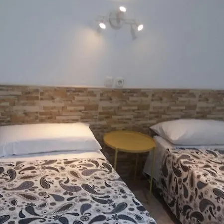 Residencia Cardona אכסניה ארסיפה